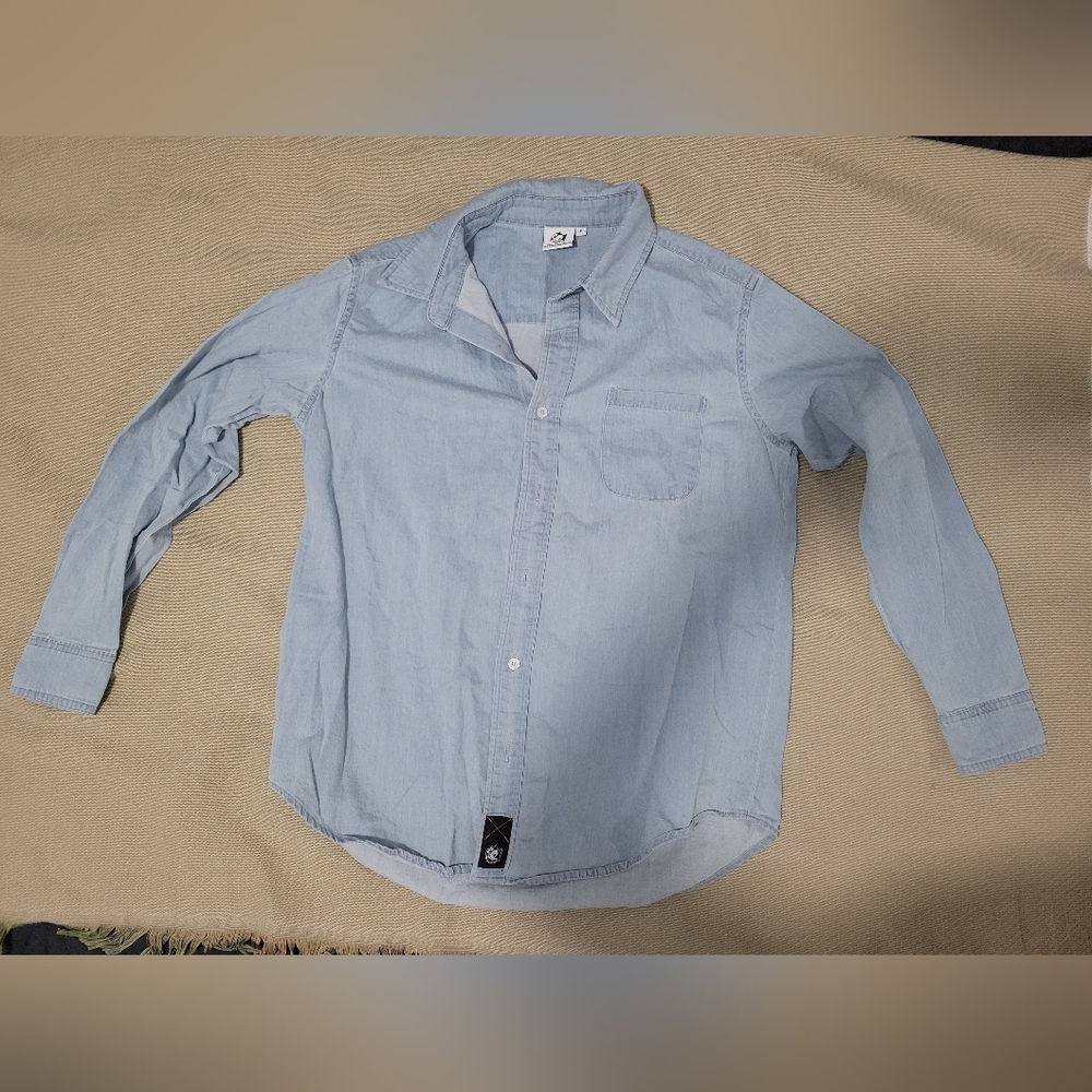 UNIVRS Felix Denim Long-Sleeved Button Down